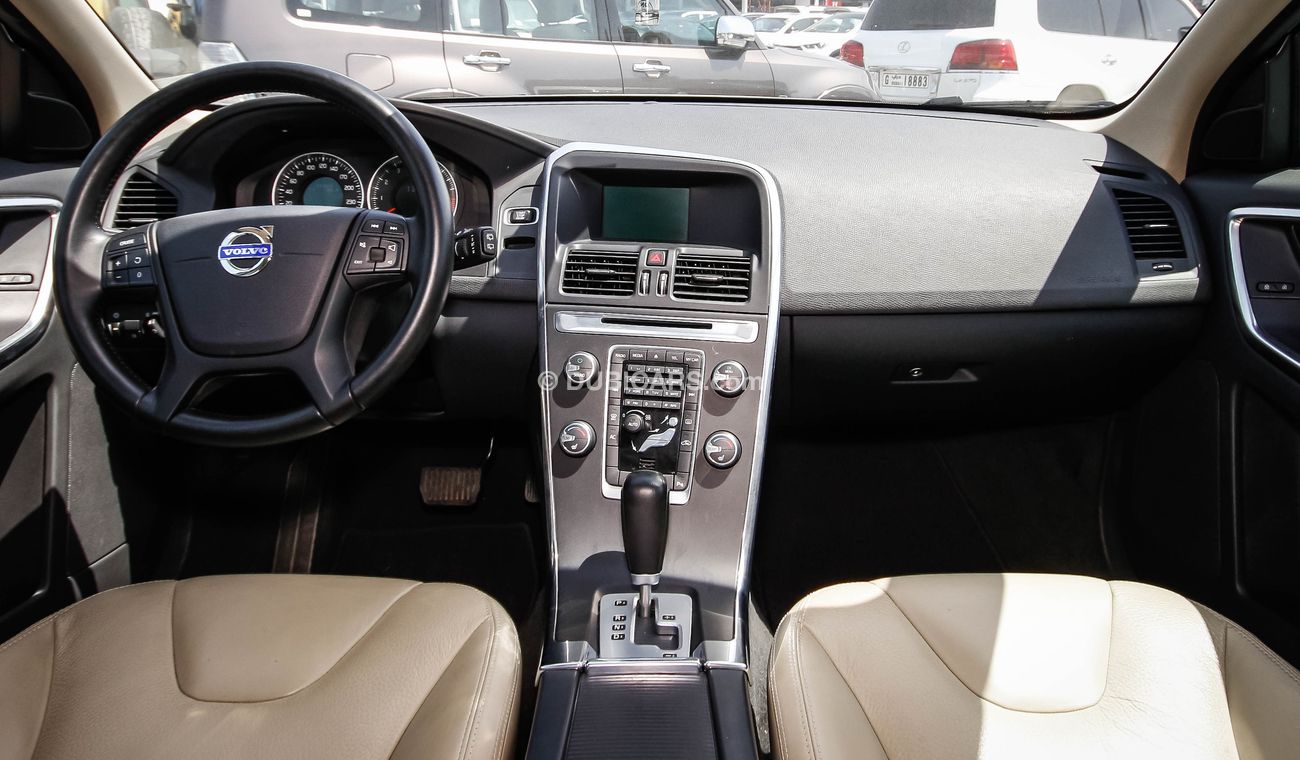 Volvo XC60 T5