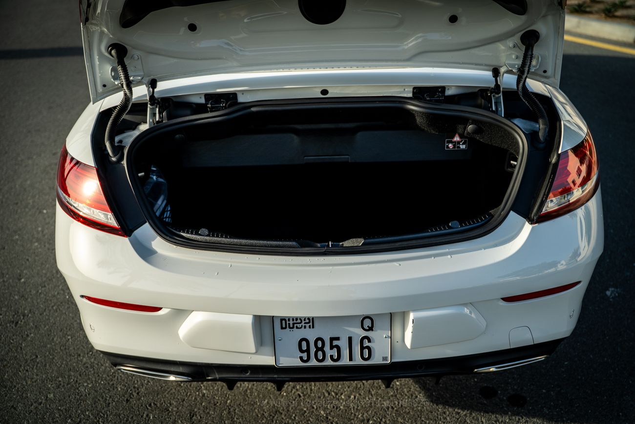 مرسيدس بنز C 300 كوبيه CONVERTIBLE , original paint, AMG line , FULL