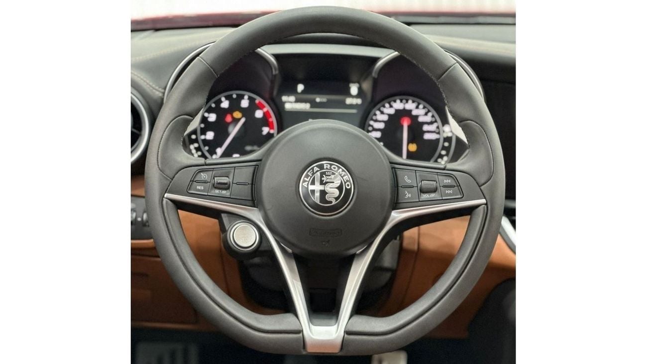 Alfa Romeo Giulia 2020 Alfa Romeo Giulia Veloce, DEC 2025 Agency Warranty + Service Contract, Full Agency Service Hist