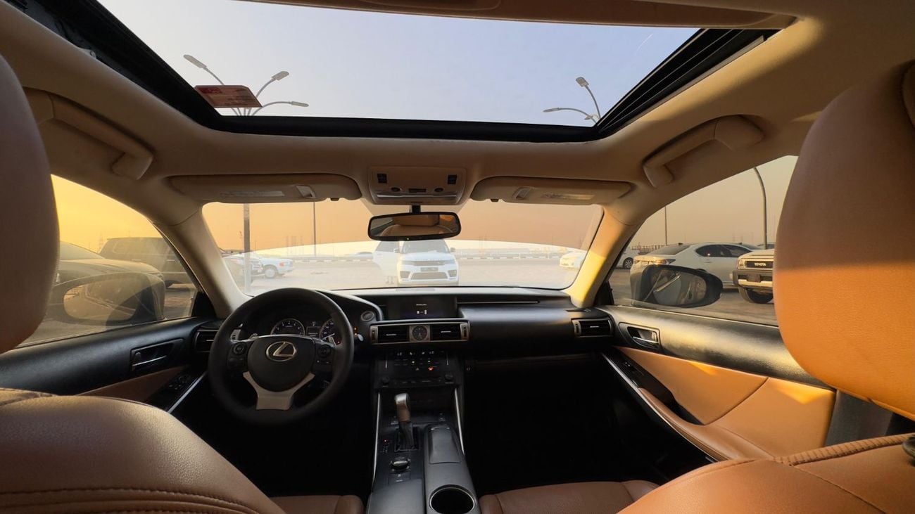لكزس IS 250 Premier 2.5L