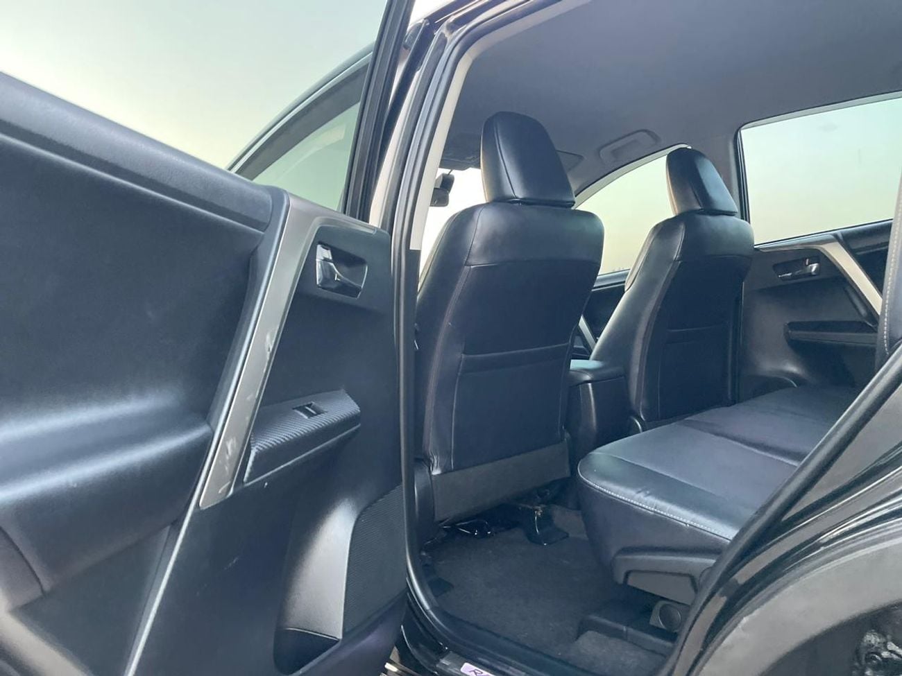 Toyota RAV4 2014 Toyota Rav4 Japanese Specs - 2.0L V4 - AWD 4x4 - Push Start Electric Seats With Sensors MidOpti