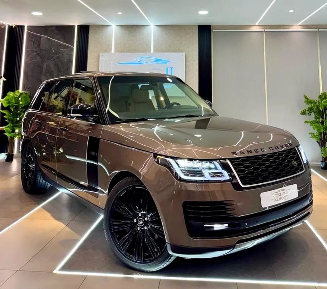 Land Rover Range Rover AUTOBIOGRAPHY SUPERCHARGED FACELIFT RR VOGUE V8 || GCC || TOP RANGE || PERFECT CONDITION