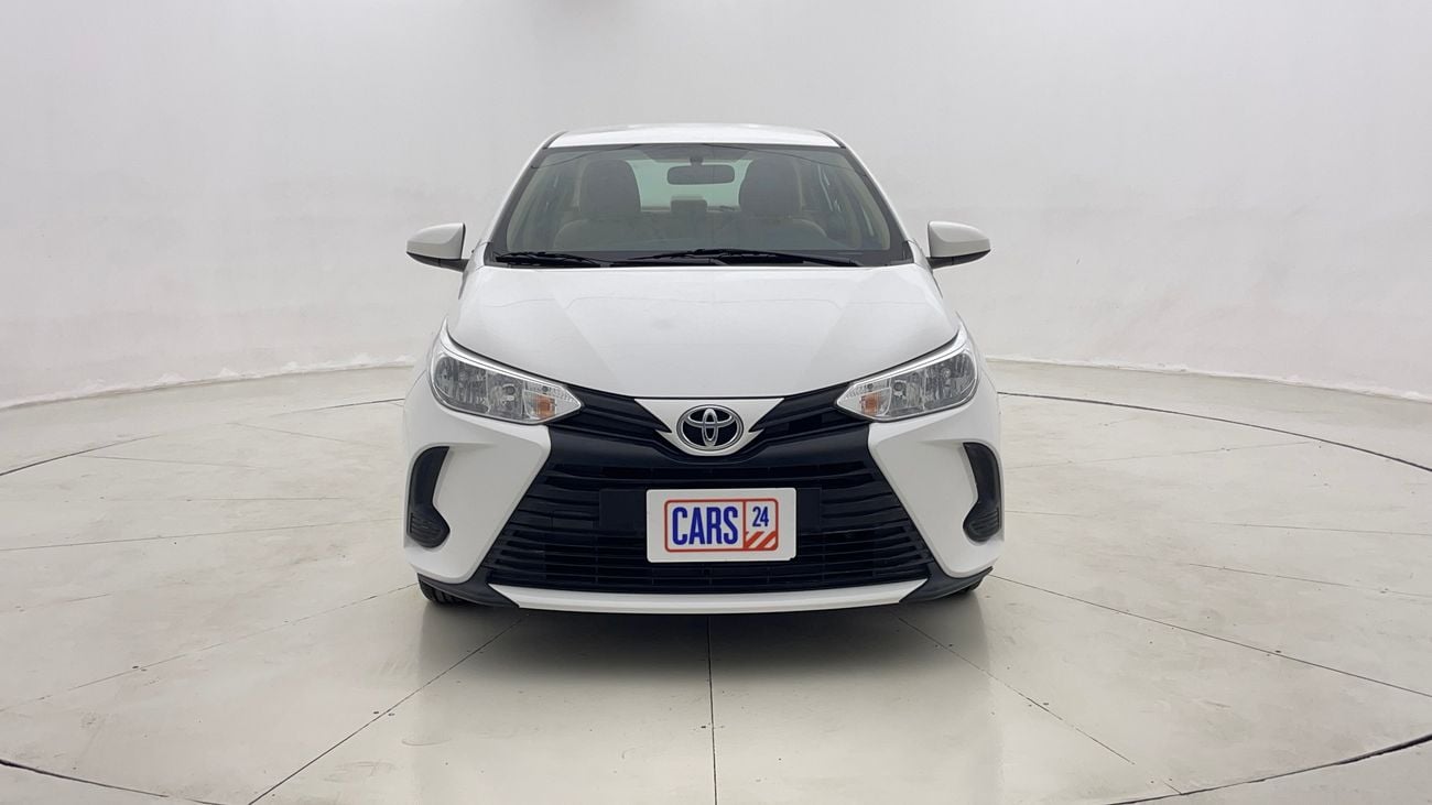 تويوتا يارس E 1.5 | بدون دفعة مقدمة | اختبار القيادة في المنزل