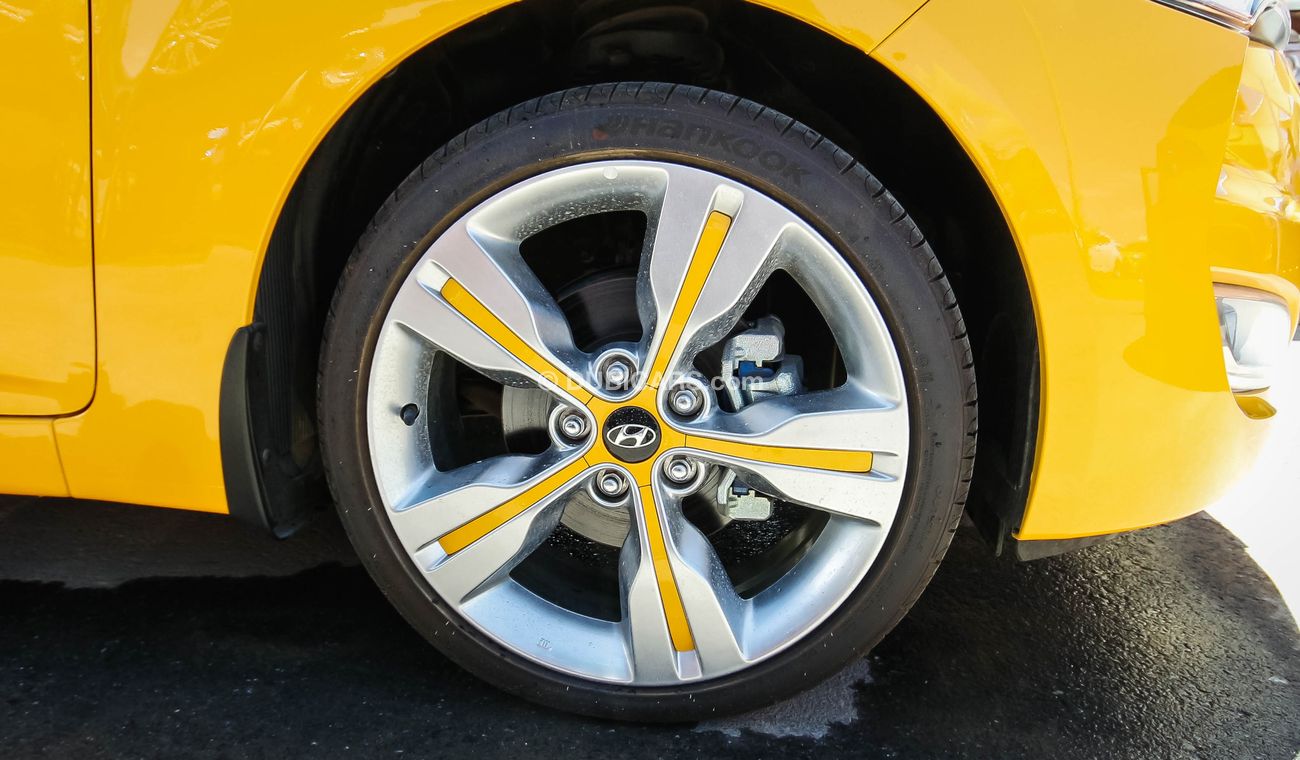 Hyundai Veloster