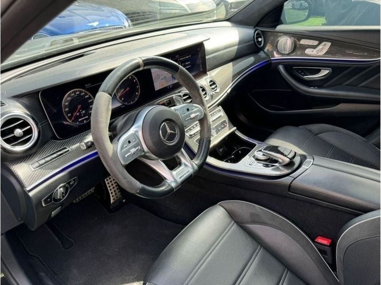 مرسيدس بنز E 36 AMG مرسيدس بنز E63S اى ام جى وارد كندا  4 فصوص فل ابشن بحاله ممتازه