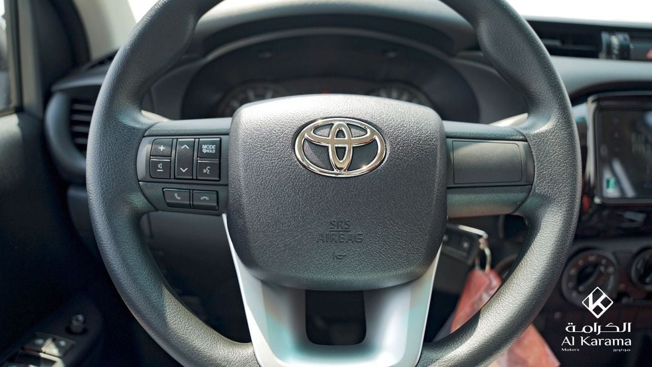 تويوتا هيلوكس DLX - 2.4L Manual Transmission | 4x4 |  GCC Specs | Power Mirror | Touch Screen Media Player