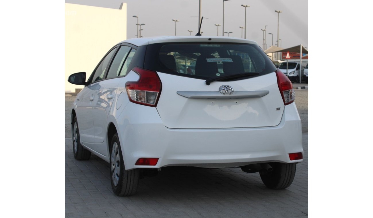 Toyota Yaris SE Toyota yaris 2017 hatchback white GCC 1.3 excellent condition without accident