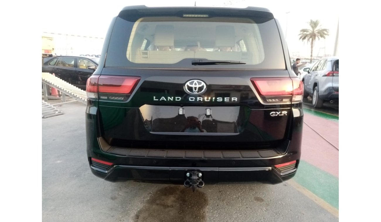 Toyota Land Cruiser GXR Toyota Land Cruiser GXR  70th anniversary 2022 Model 4.0L Petrol  Black Color with front Radar