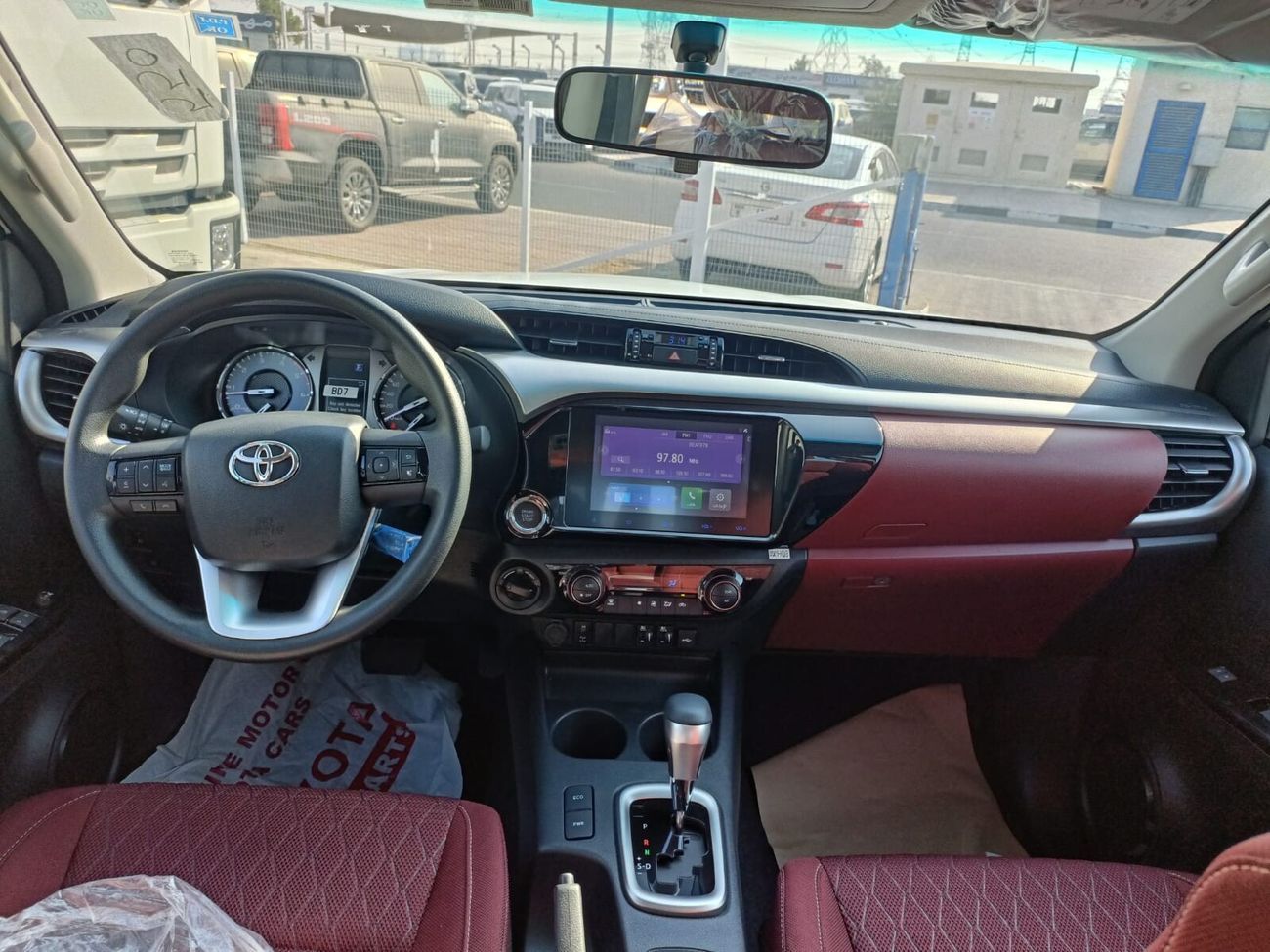 تويوتا هيلوكس GLX 2.7L Double Cab Utility 4WD A/T