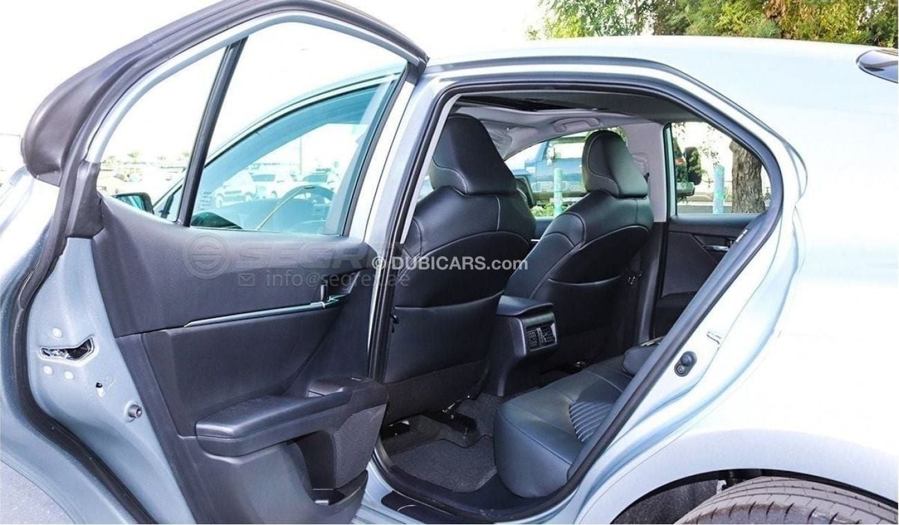 Toyota Camry 2023 Model Toyota Camry SE, 2.5L Petrol, 2WD 8A/T (SFX.CAMM25-SE)