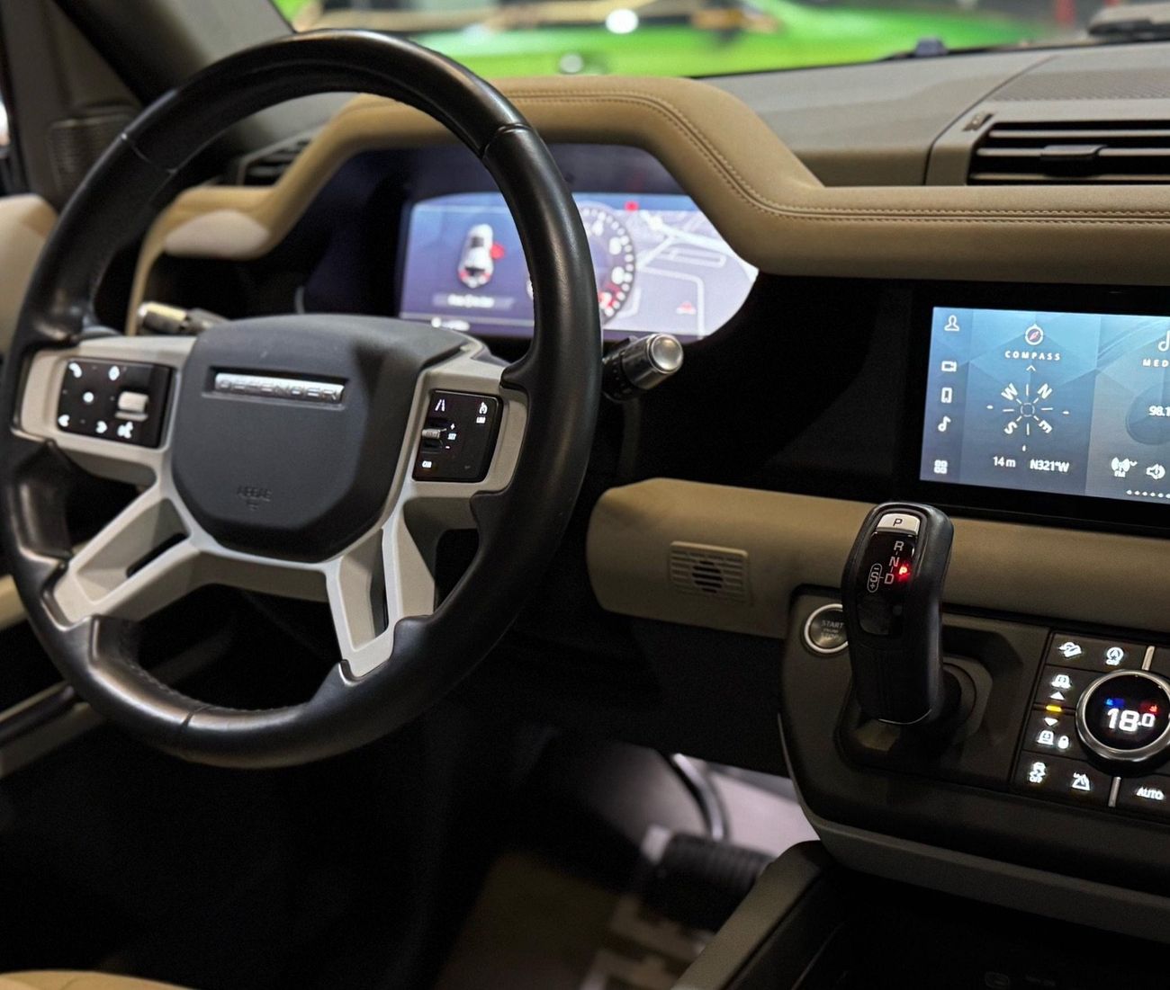 Land Rover Defender 110 S P300 2.0L LAND ROVER DEFENDER 110 S | GCC | 2020 | 1Owner | clean car