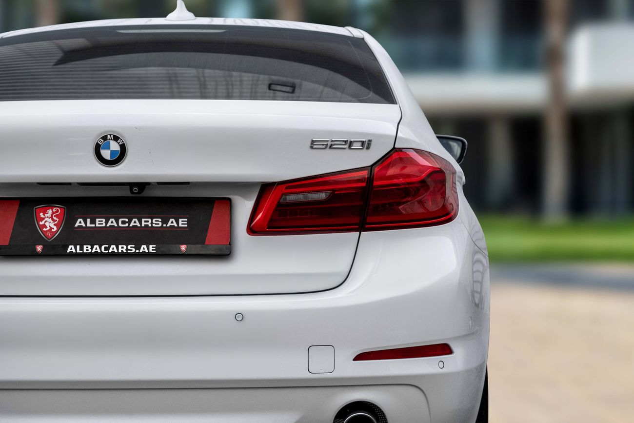 بي أم دبليو 520i 520i | 1,900 P.M | 0% Downpayment | 520i | Under Warranty!