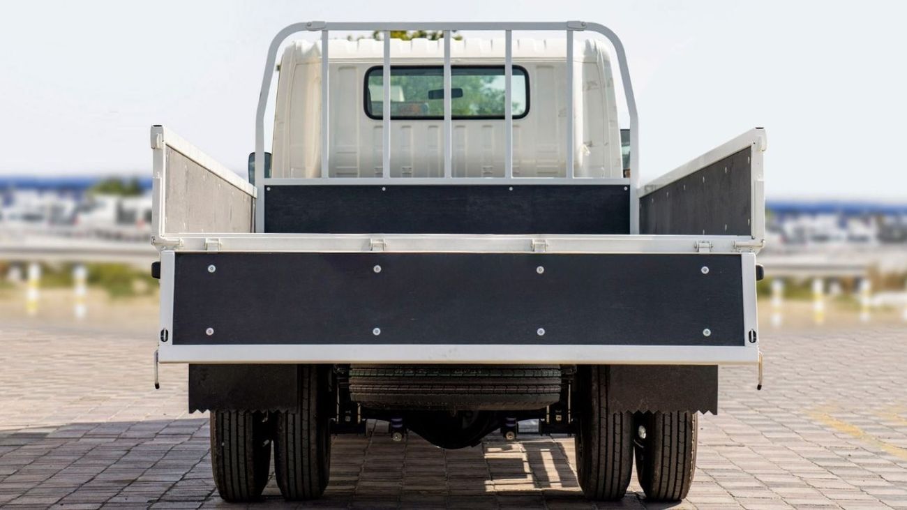 Hino 300 HINO 300  SC CARGO TRUCK 4.0D MT MY2024– WHITE