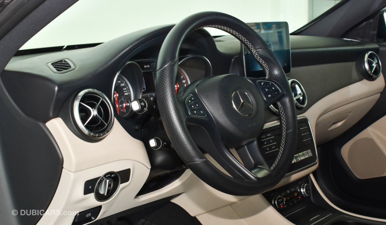 Mercedes-Benz CLA 200 / Reference: VSB 32381