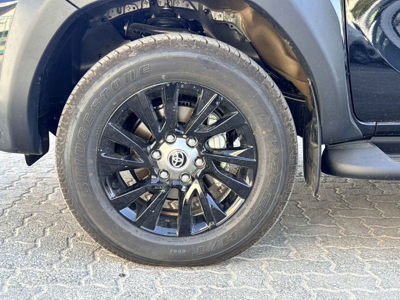 تويوتا هيلوكس 2025 TOYOTA RIGHT HAND DRIVE HILUX TOP-LINE D/CAB 2.8L DIESEL BRAND NEW 0KM