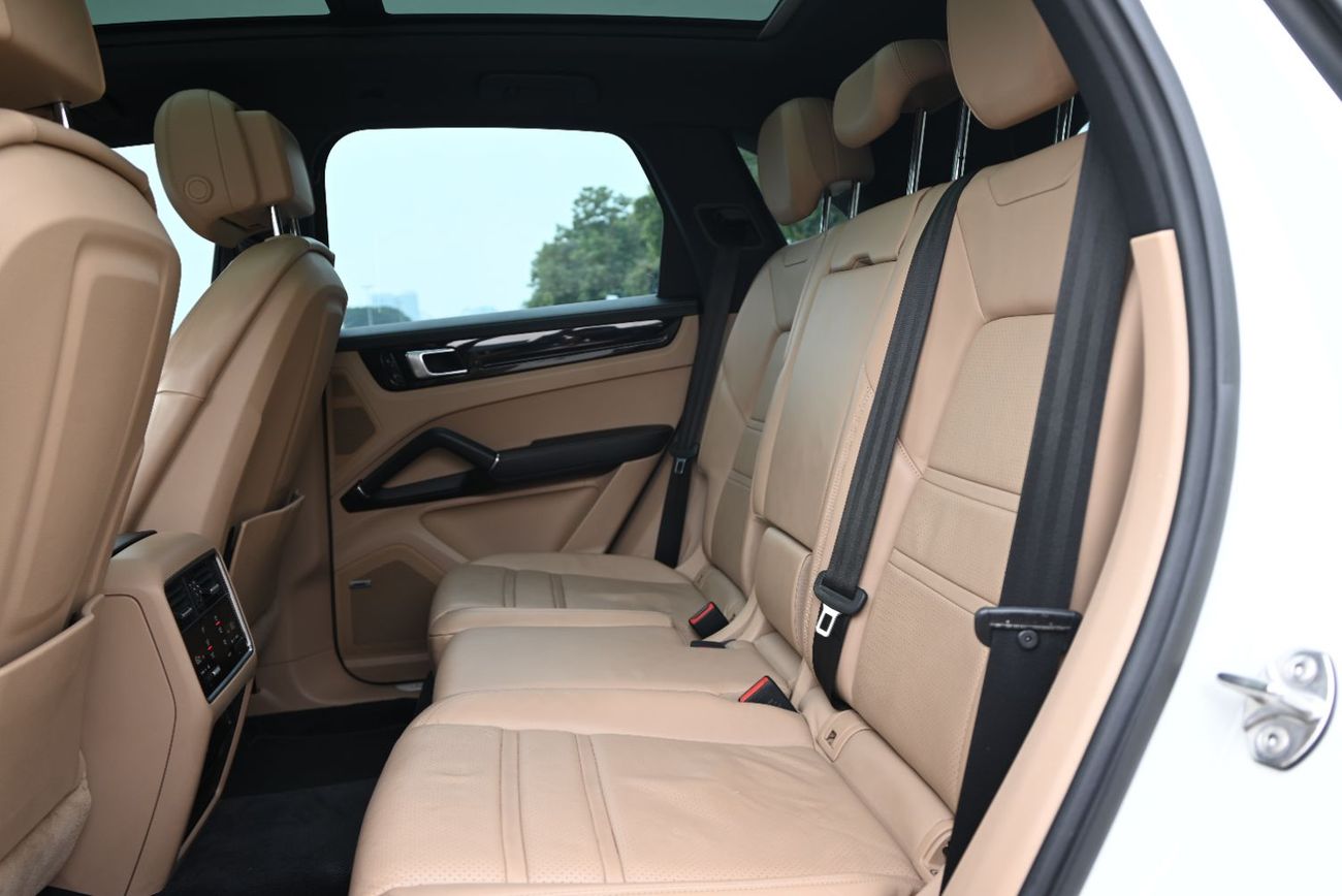 Porsche Cayenne 0% DP - PORSCHE CAYENNE S - 3.0TC V6 4WD - GCC SPECS - WELL MAINTAINED