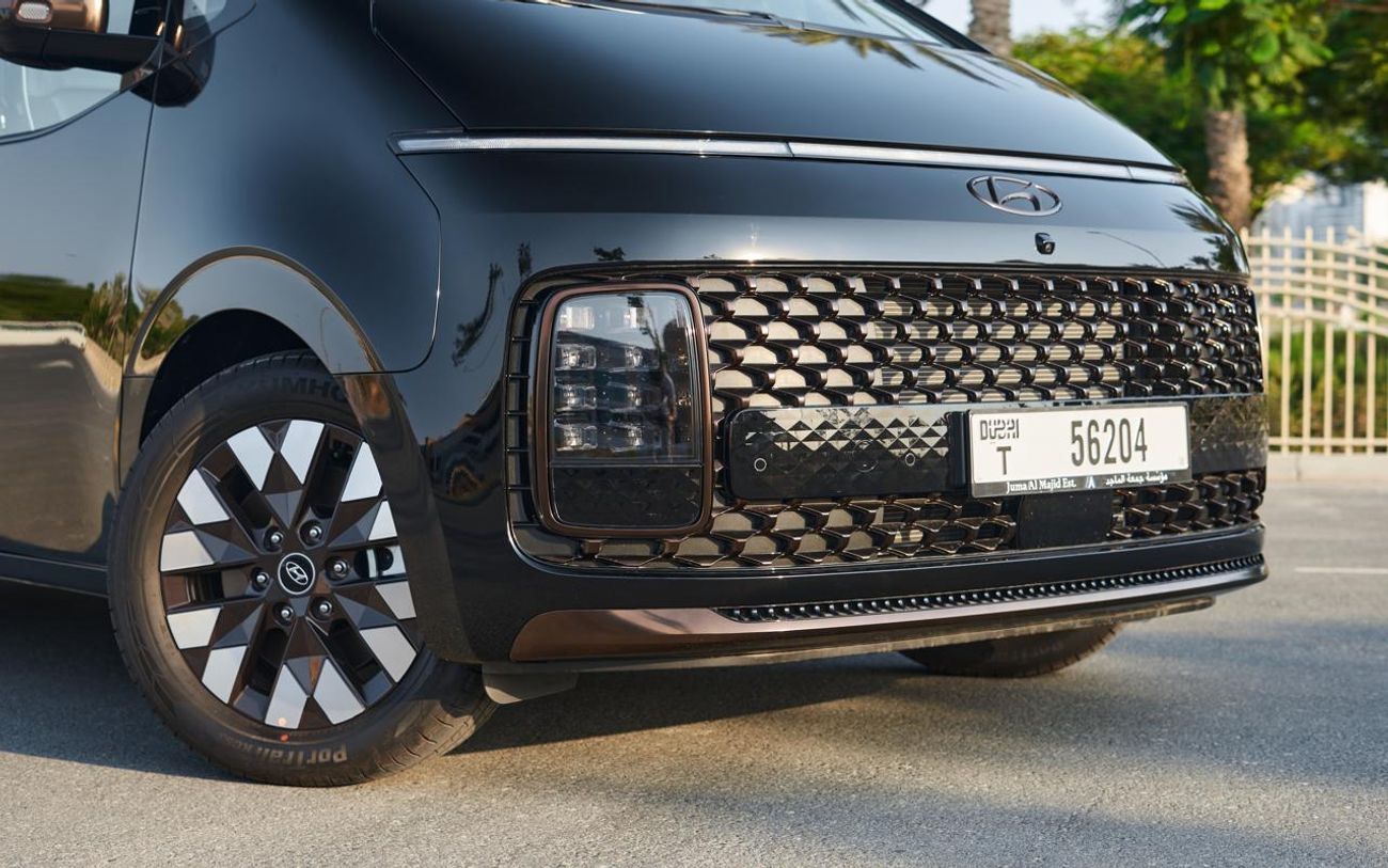 Hyundai Staria 3.5L Luxury (7 Seater)