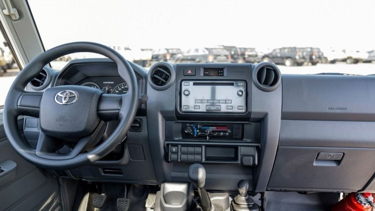 Toyota Land Cruiser Pick Up Toyota Land Cruiser Pick-up LC 79 SC 4.2L Diesel  MT MY2025