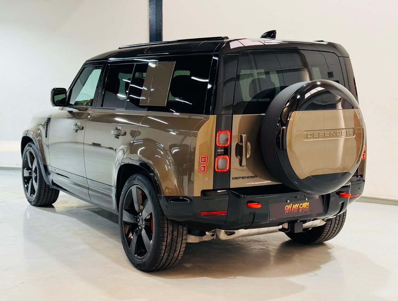 لاند روفر ديفندر X DYNAMIC P400 2026