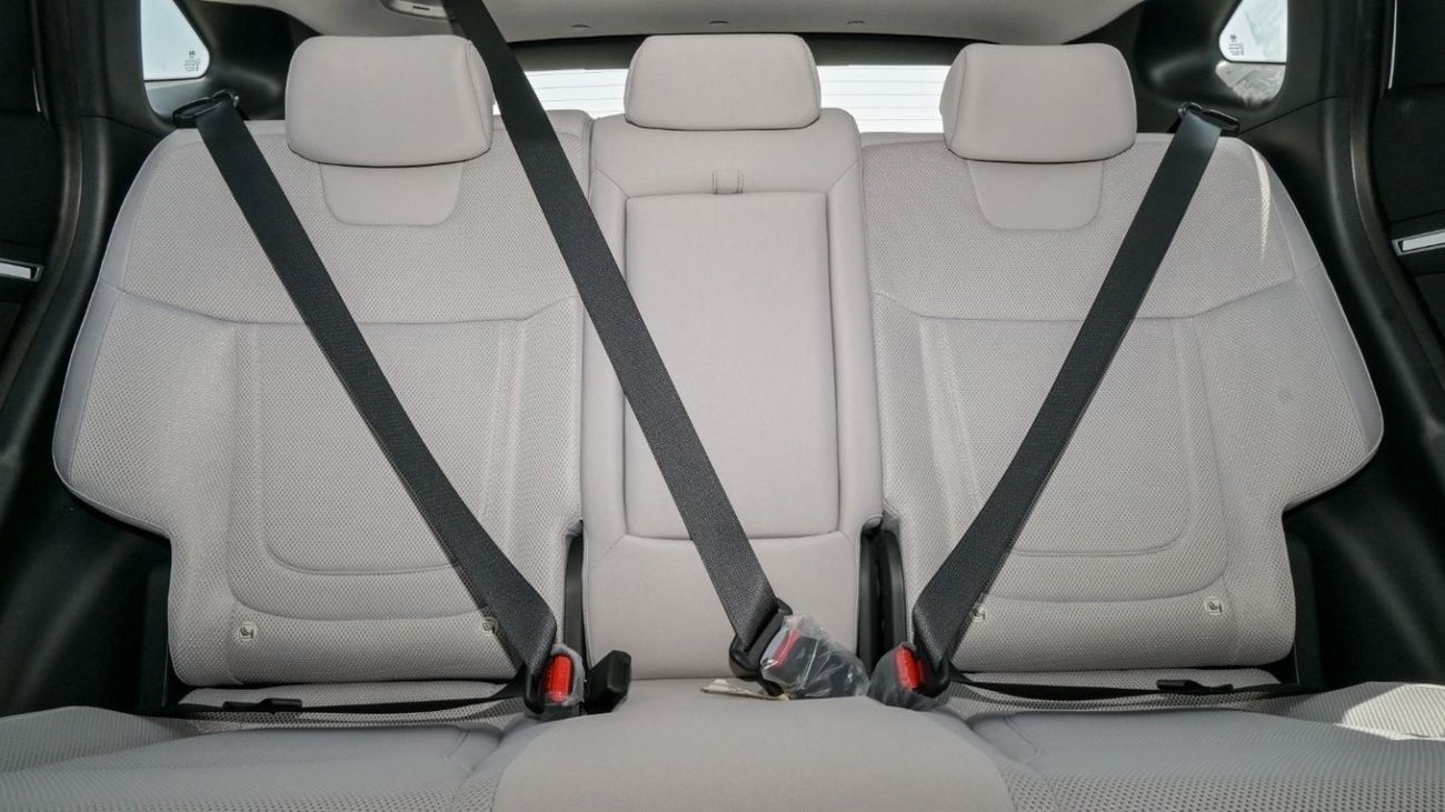 هيونداي توسون Hyundai Tucson GL 2.0L AT 2WD - White - 2024 (Export)