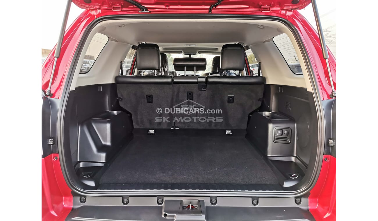 Toyota 4Runner 3.5L, 20" Rims, DVD, Rear Camera, Parking Sensors, Sunroof, Front Heated & Cooled Seats (LOT # 3030)