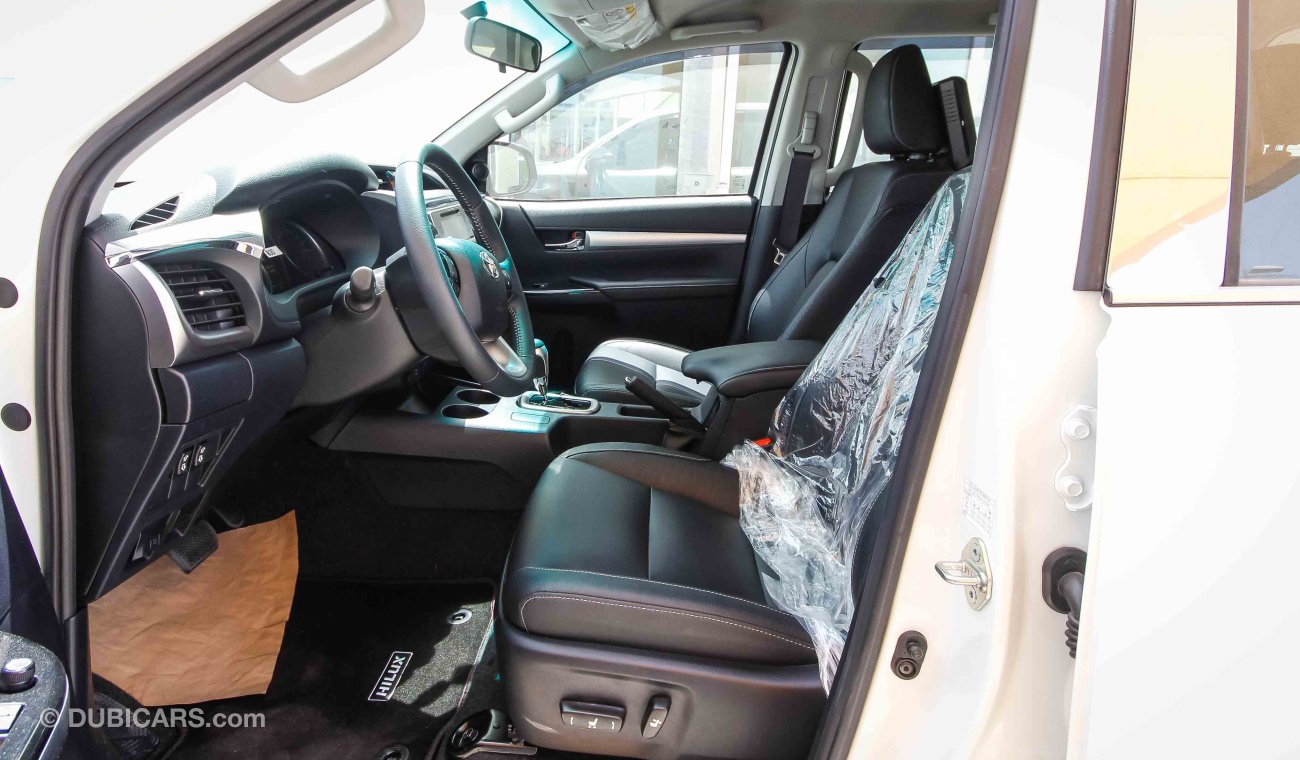 Toyota Hilux REVO 3.0L AT  FLAT DECK COVER AUTOMATIC CARRYBOY