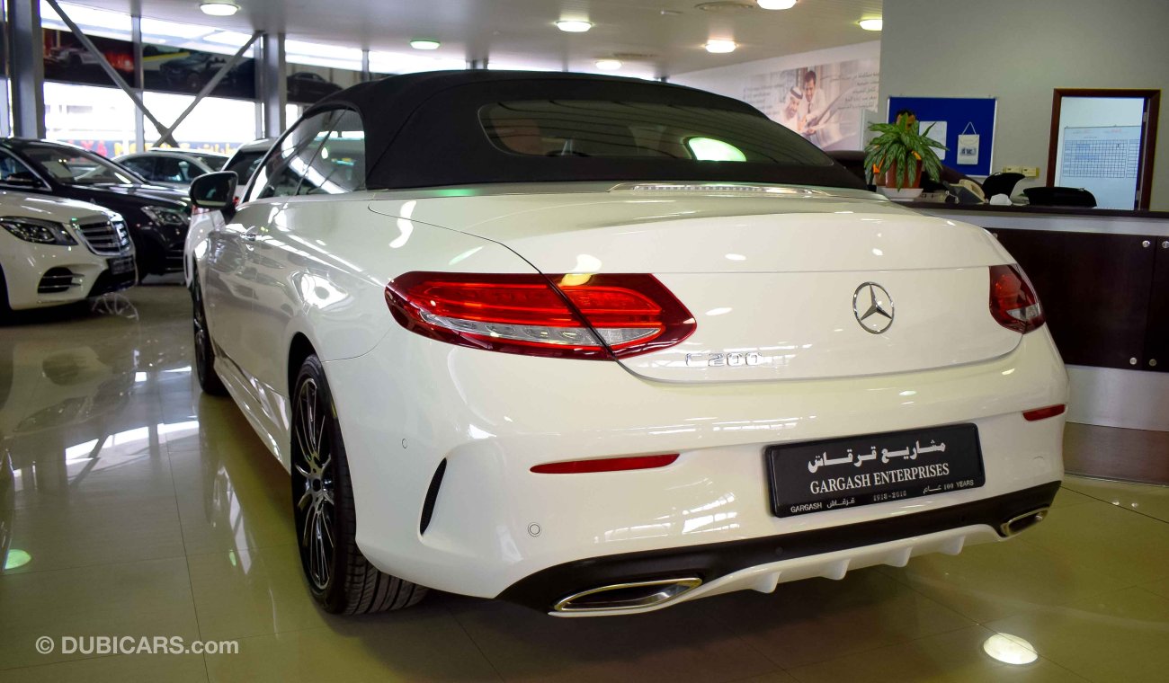 مرسيدس بنز C200 CABRIO with Black Soft Top low mileage