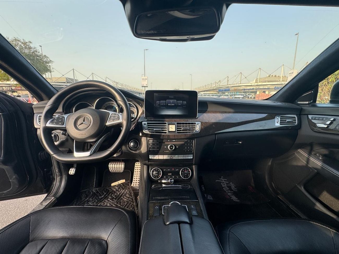Mercedes-Benz CLS 550 Mercedes-Benz CLS 550 – 2016 | V8 Biturbo | Japanese Specs  A perfect combination of luxury, perform