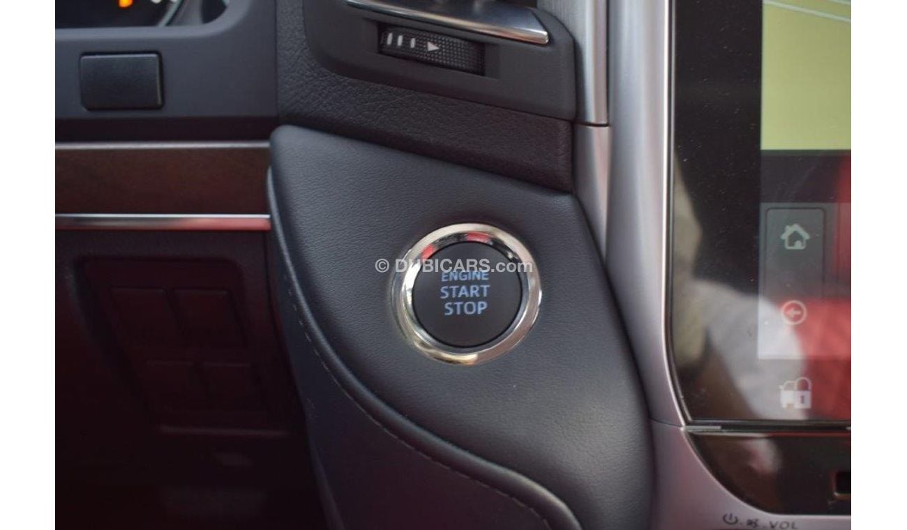 Toyota Land Cruiser 200 VXR V8 5.7L PETROL 8 SEAT AUTOMATIC TRANSMISSION