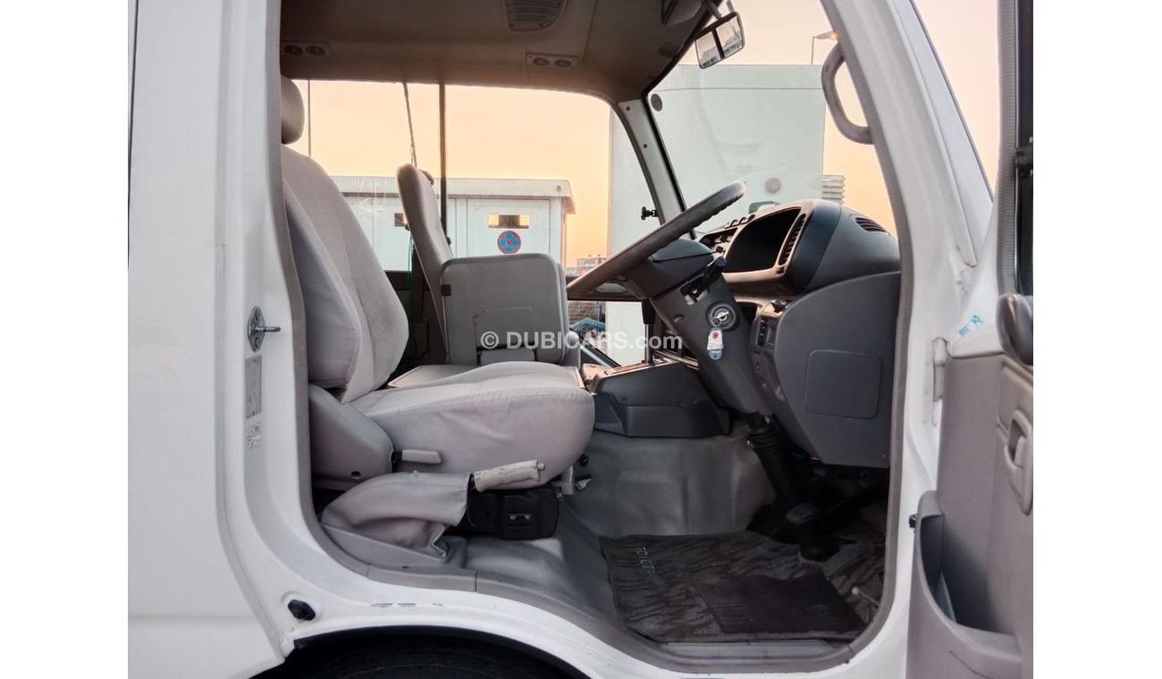 Toyota Coaster TOYOTA COASTER BUS RIGHT HAND DRIVE(PM50292)