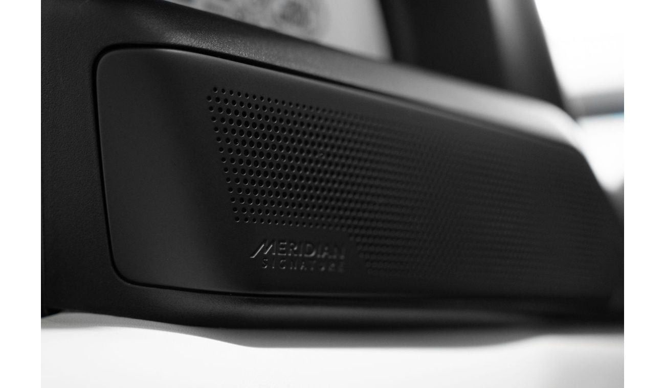 Land Rover Range Rover Sport SV Edition one