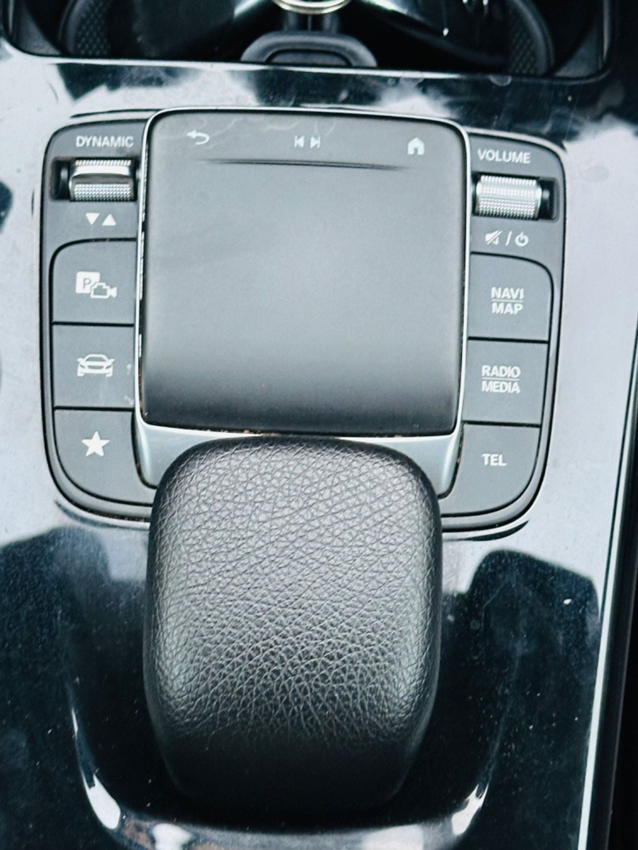مرسيدس بنز A 200 AMG