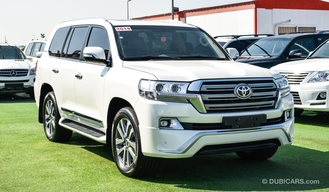 Toyota Land Cruiser VXR 5.7 V8