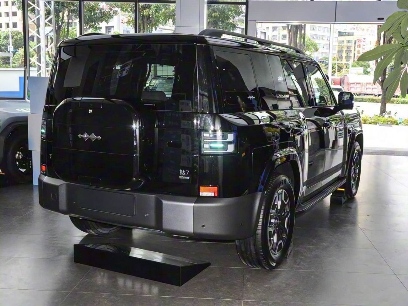 BYD Leopard Titanium 7 135KM DM-i 2WD PRO EDITION | 2025 | Coming Soon