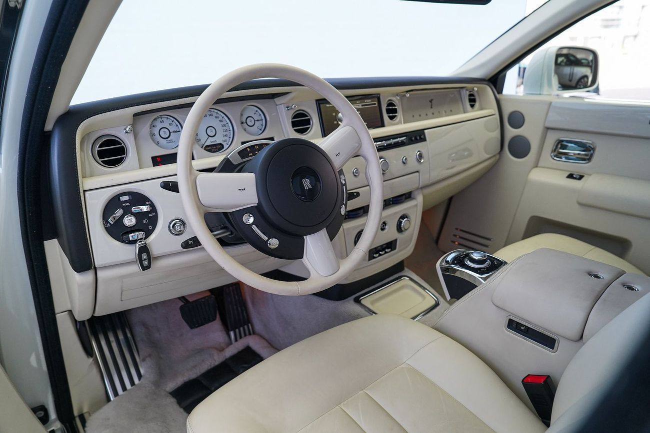 رولز رويس فانتوم EWB 6.8L