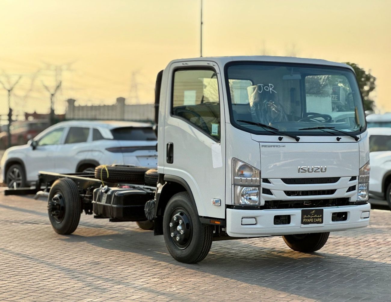 Isuzu NPR iSUZU REWARD-NPR 2025