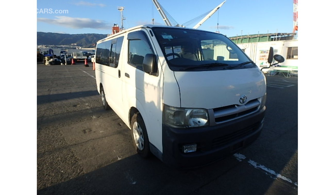 Toyota Regius Hiace Van Used RHD 2004MY/DX/KDH200V Diesel 2KD Engine Manual Transmission LOT # 588