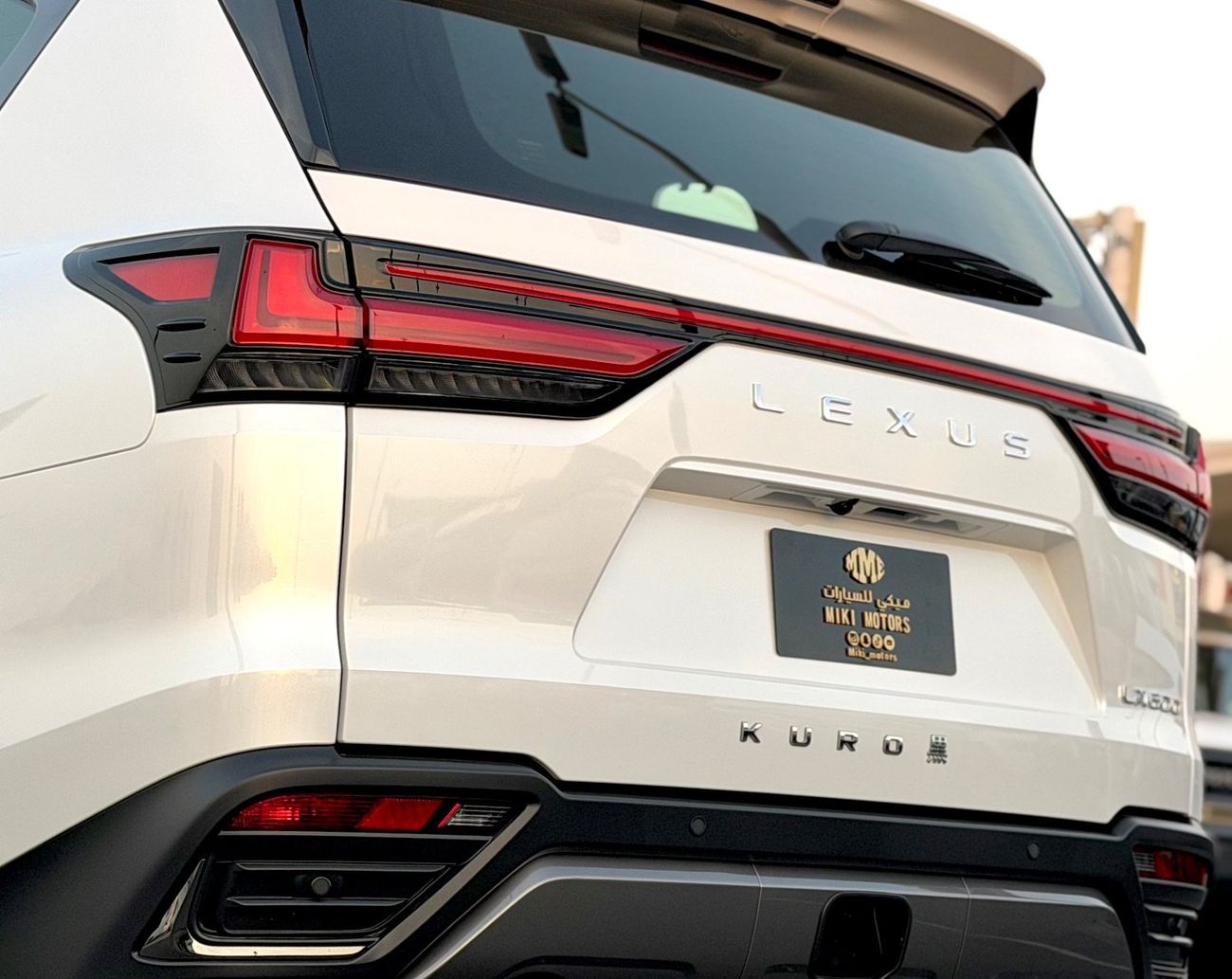 Lexus LX 600 LX 600 VIP || Kuro || 4 Seats || 2025