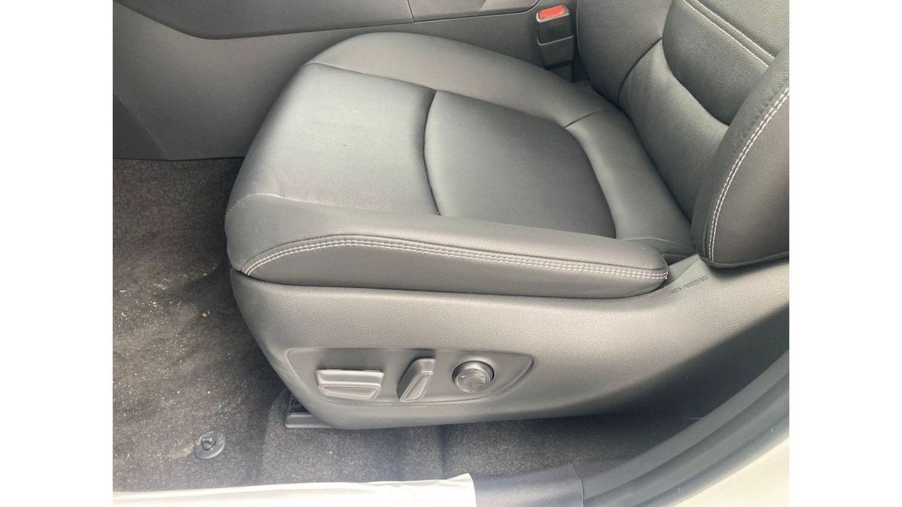 تويوتا راف ٤ TOYOTA RAV3 HYBRID 2.5 MY2023