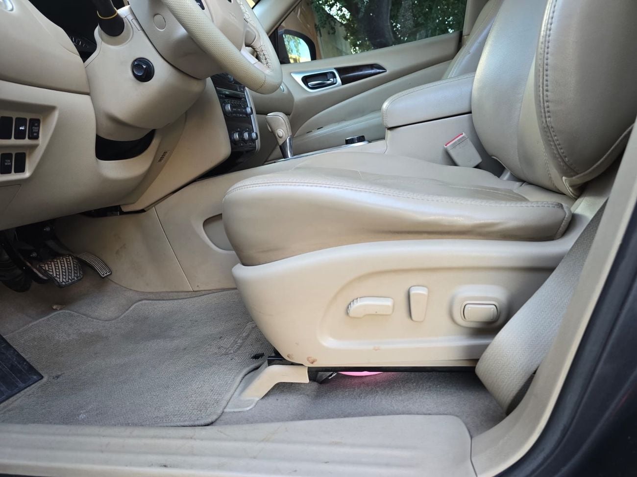 Nissan Pathfinder SV