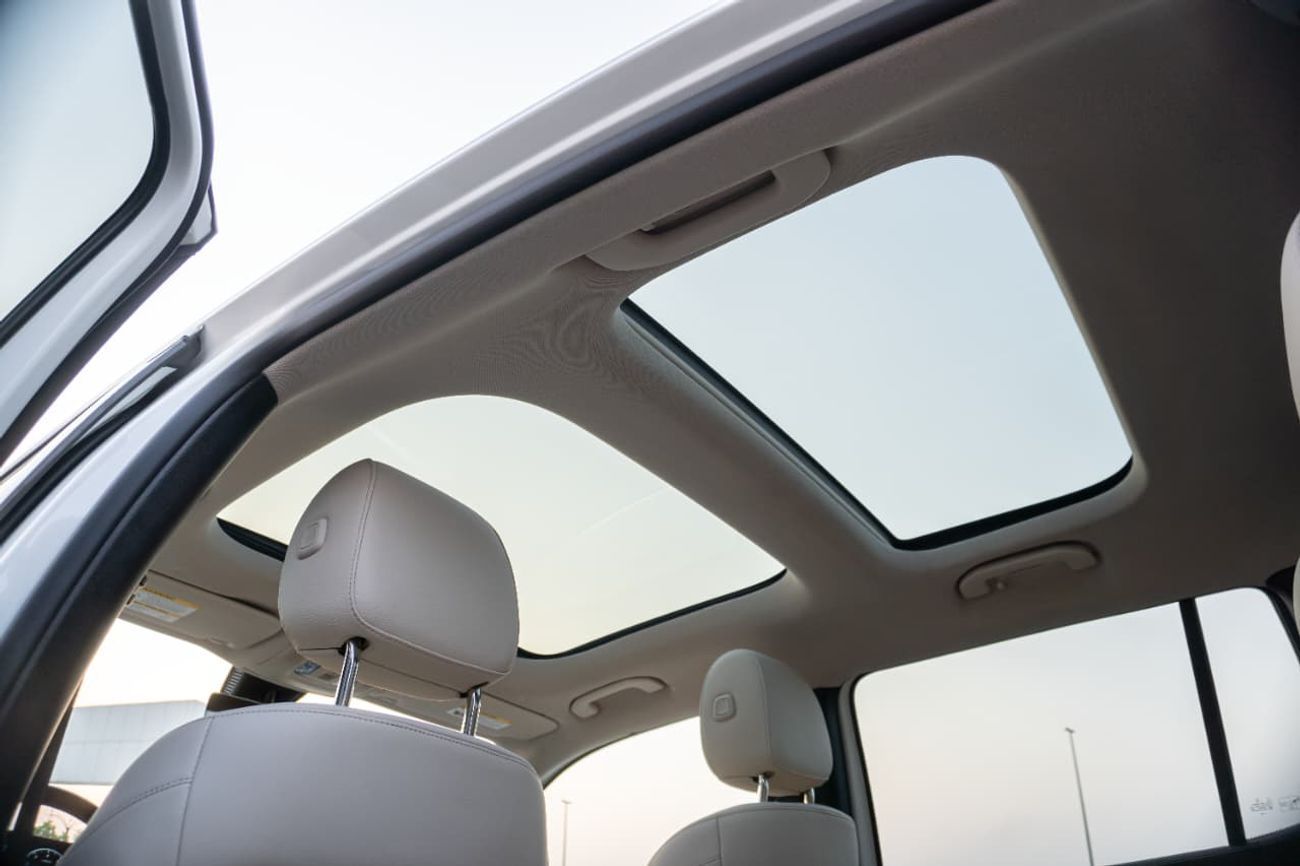 مرسيدس بنز GLB 250 4MATIC 2.0L (221 HP)