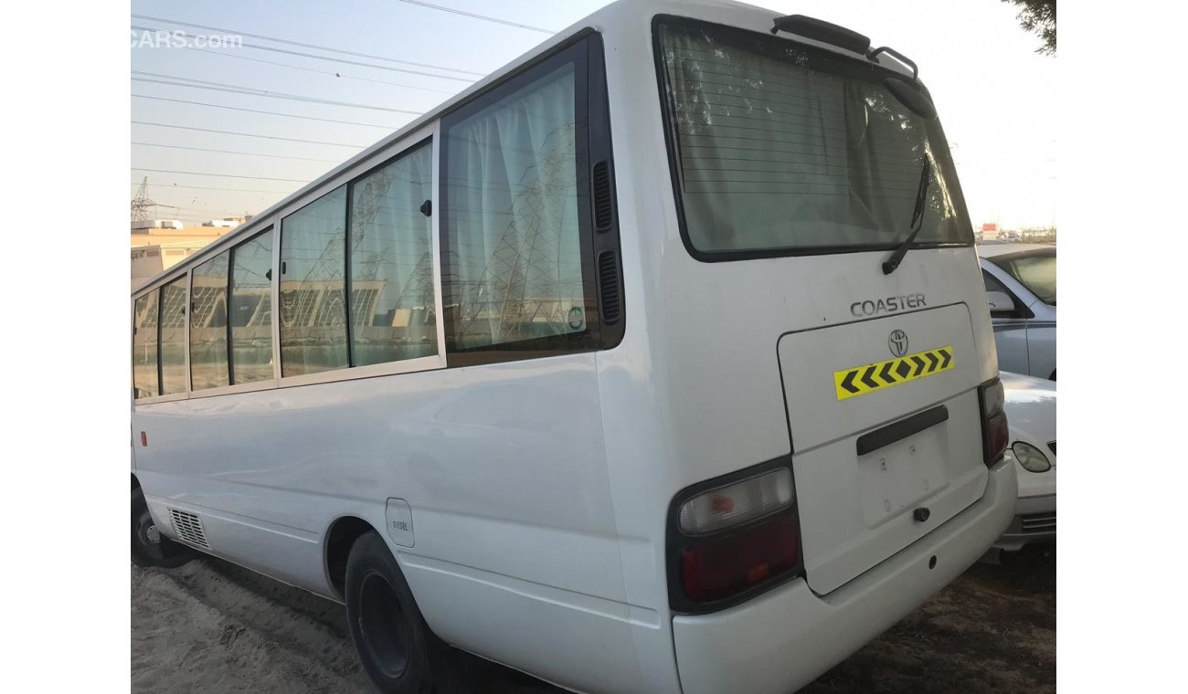 تويوتا كوستر 30 SEATS CLEAN BUS