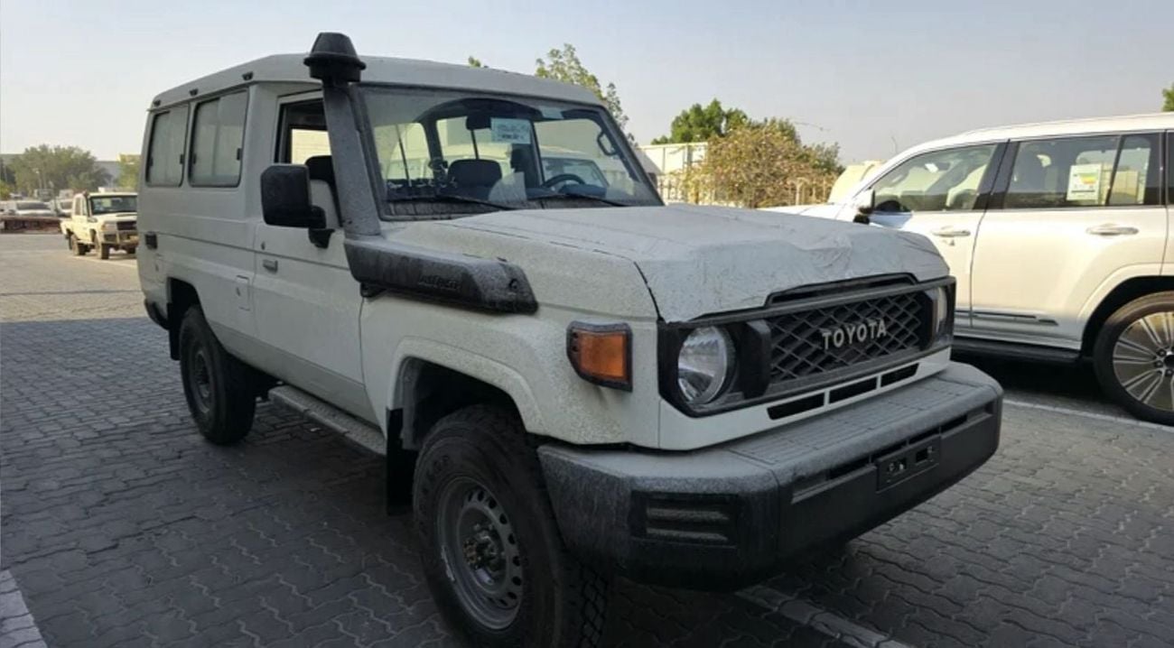 تويوتا لاند كروزر 70 TOYOTA LC78 HARDTOP AT 2.8 2025