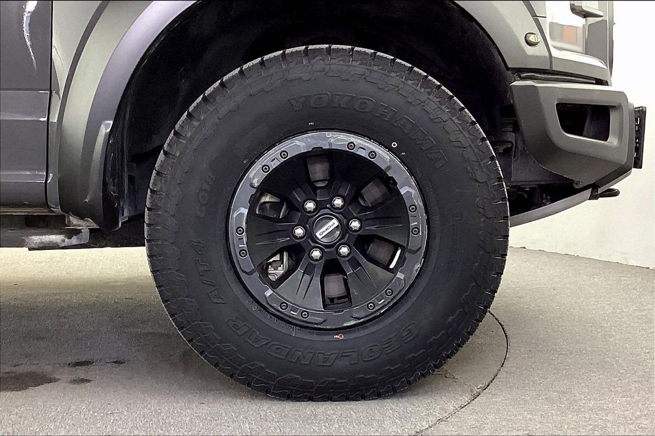 Ford F 150 Raptor Luxury - Super Cab | Guaranteed Warranty | 0 Down Payment