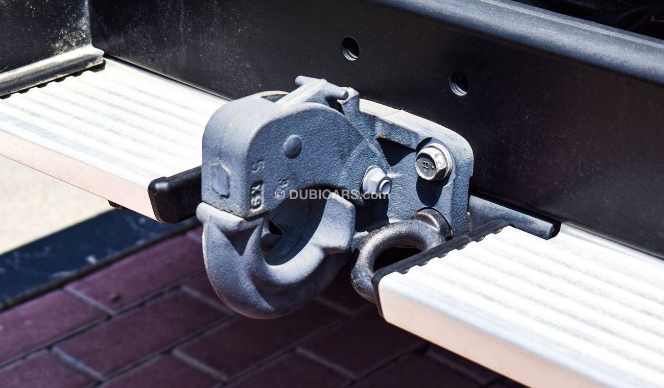 Mitsubishi Canter Van