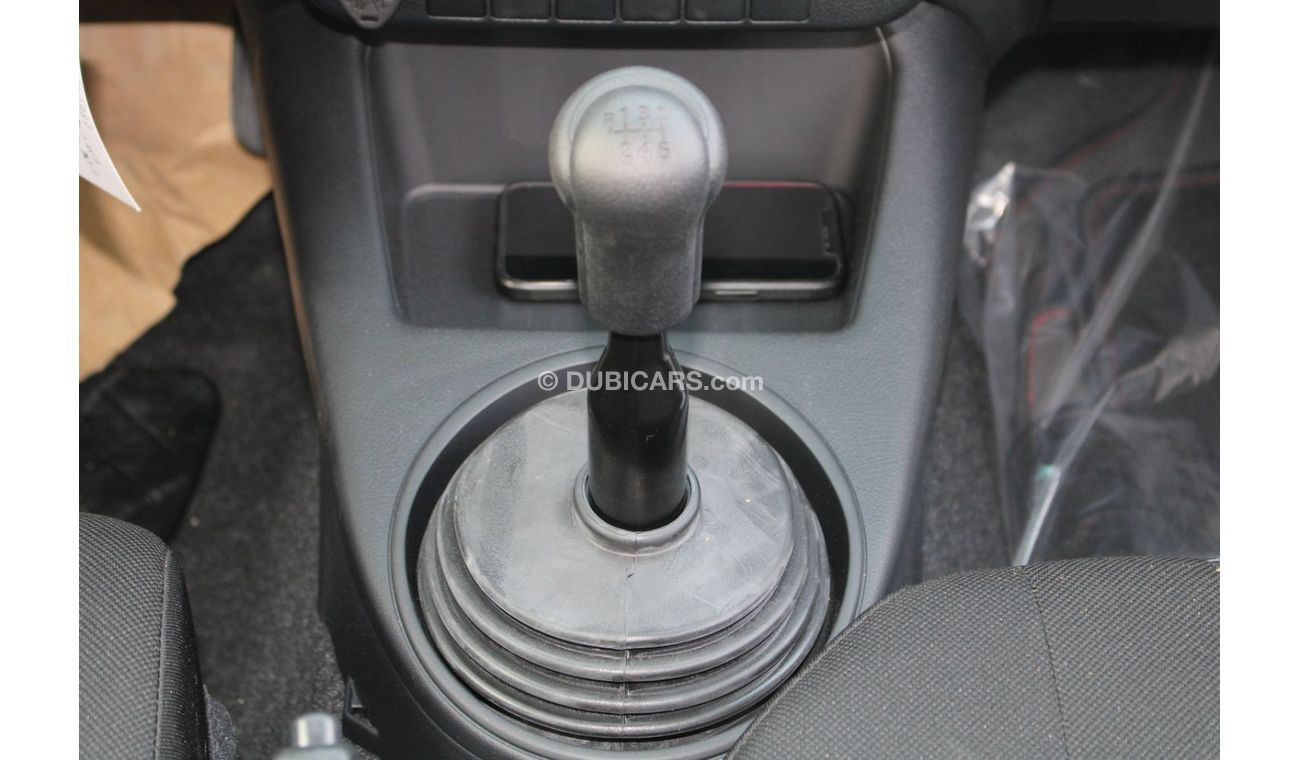 Toyota Hilux TOYOTA HILUX 2.4L DIESEL DOUBLE CAB DLX G MANUAL