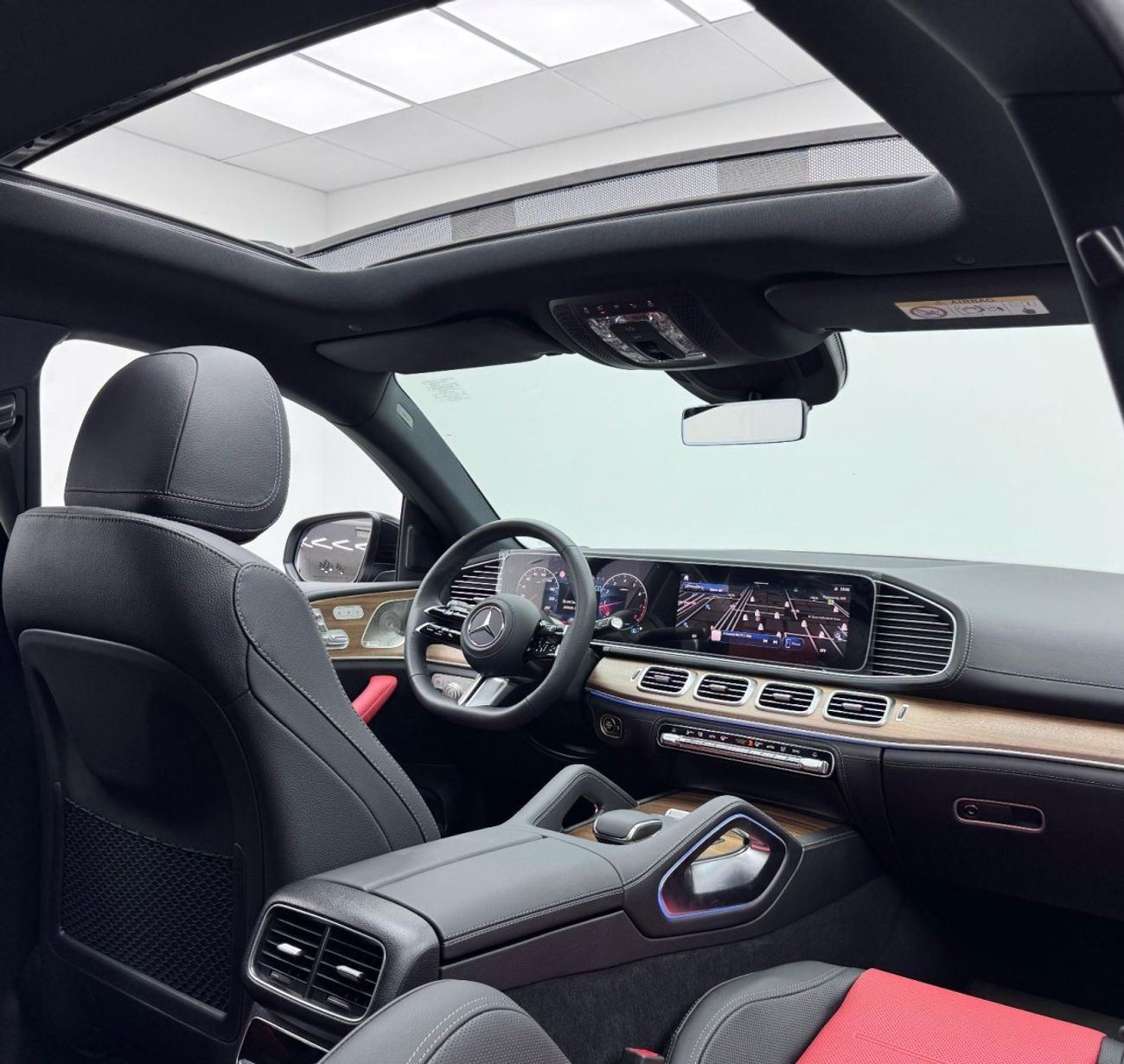 Mercedes-Benz GLE 450 Coupe 2025 Mercedes Benz GLE450 AMG 4MATIC Coupe, Mercedes Warranty, Full Option, Very Low Km, GCC