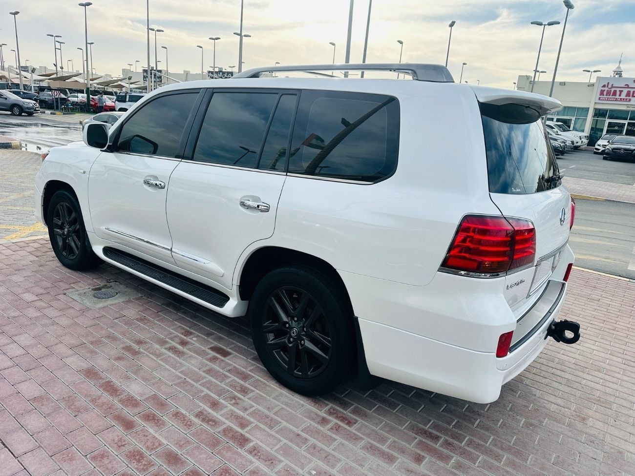 لكزس LX 570 TOP