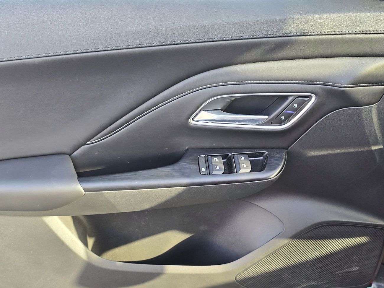 أم جي ZS Mg Zs Comf 1.5l A/T SUV FWD Leather seats Red Color 2026