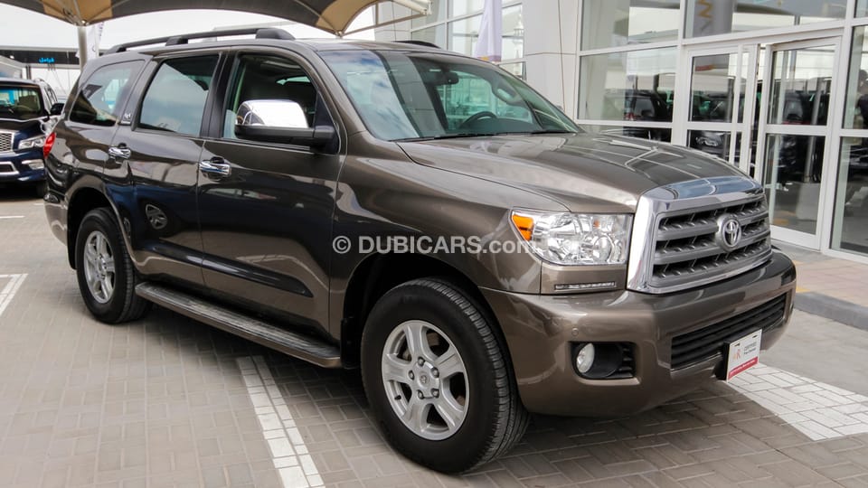 Toyota Sequoia 4X4 Limited for sale: AED 119,900. Brown, 2012